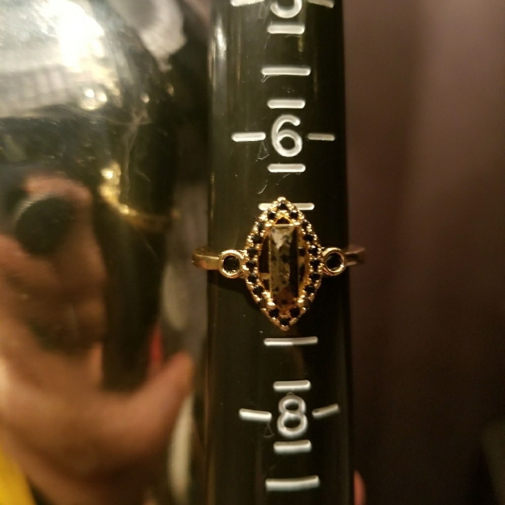 Fragrant Jewels Size 7 wicked Gold Ring